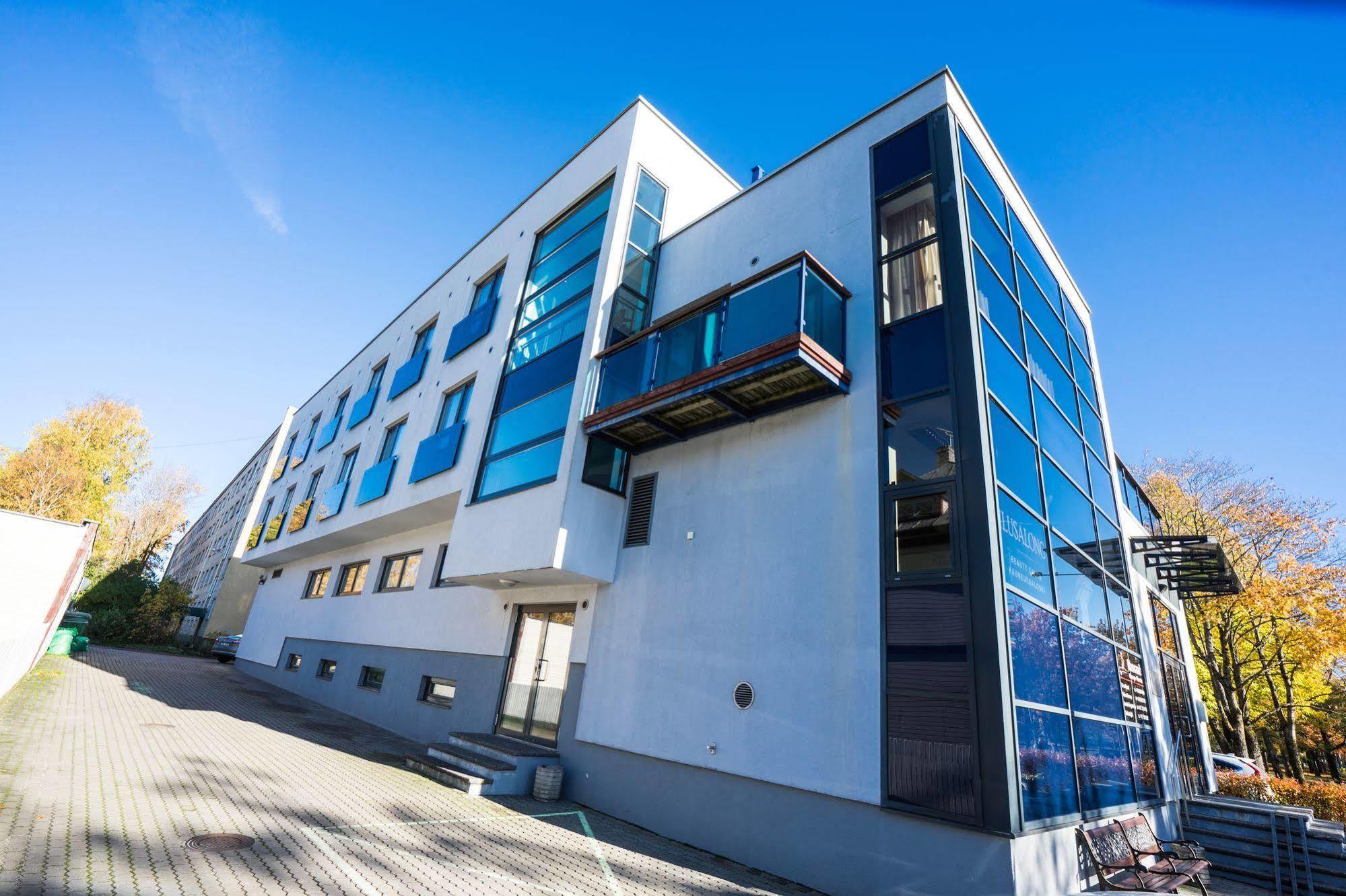 Hotell Tammsaare Pärnu Exterior foto