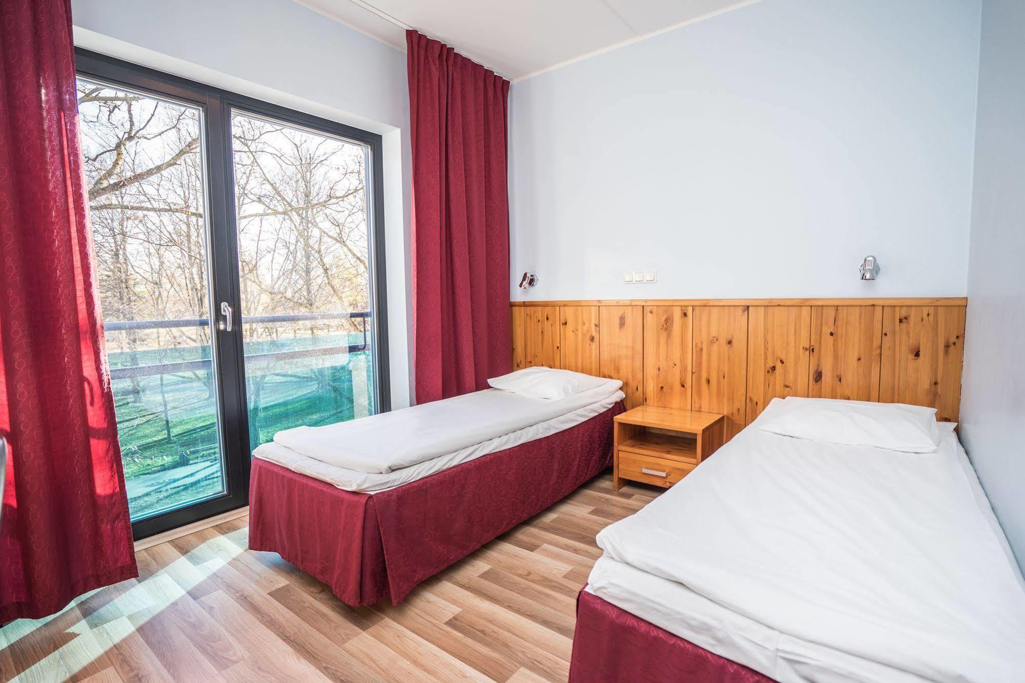 Hotell Tammsaare Pärnu Exterior foto